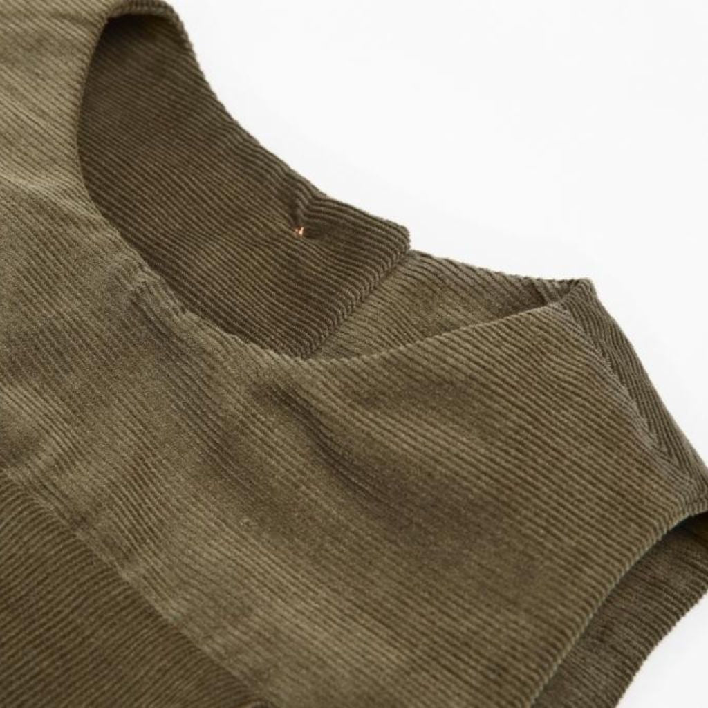 dettaglio velluto kaki