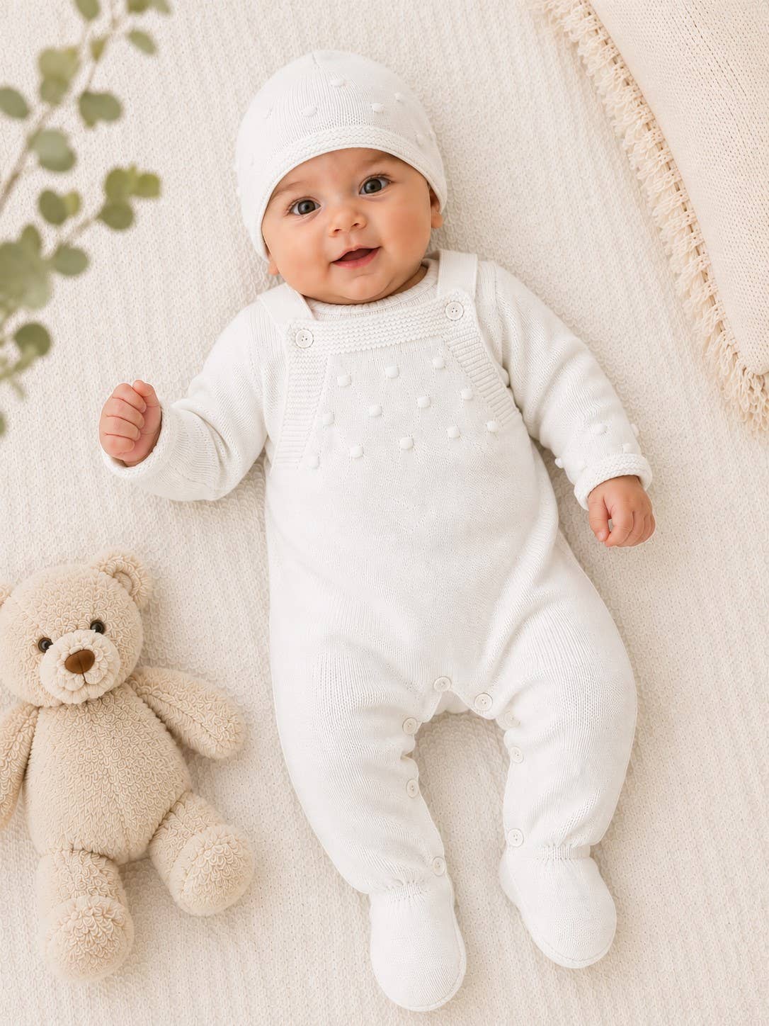 CT28 – Set salopette, maglioncino e cappellino - 100% cotone