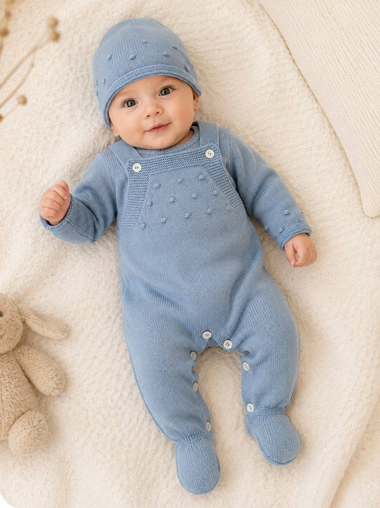 CT28 – Set salopette, maglioncino e cappellino - 100% cotone