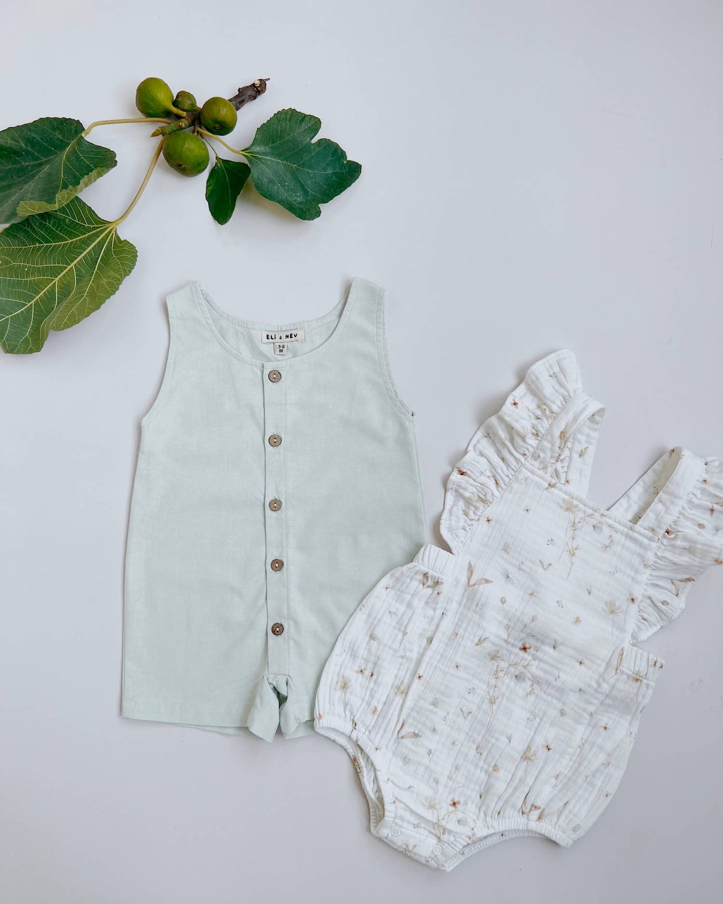 Tutina neonato in mussola di cotone 100% con stampa floreale